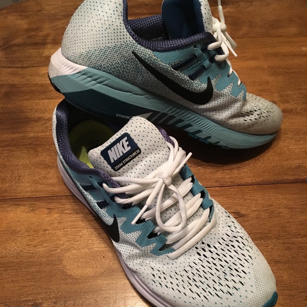 Nike Zoom Structure 20